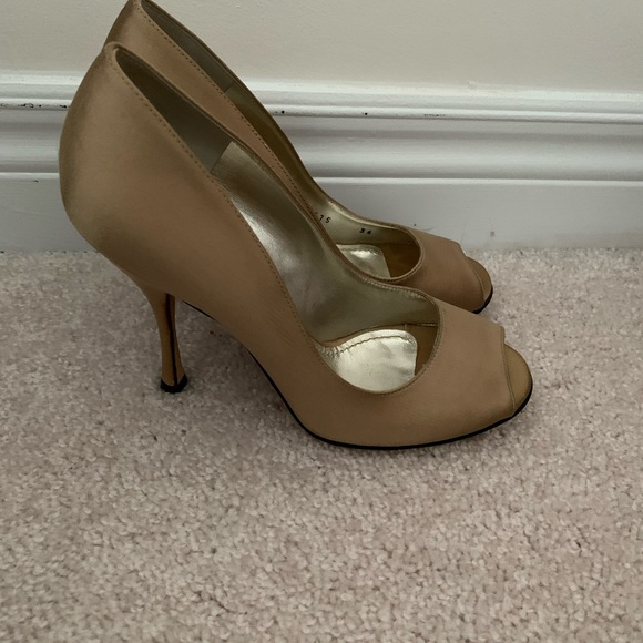 Dolce & Gabbana Satin Peep Toe Pumps - Picture 2 of 8